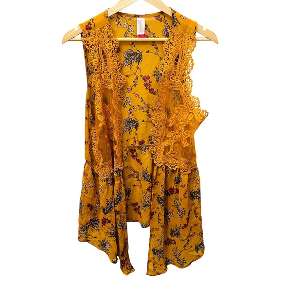 No Boundaries Jackets & Blazers - NO BOUNDARIES Yellow Floral Lace Trim Sleeveless Kimono Vest Women XL 15 17